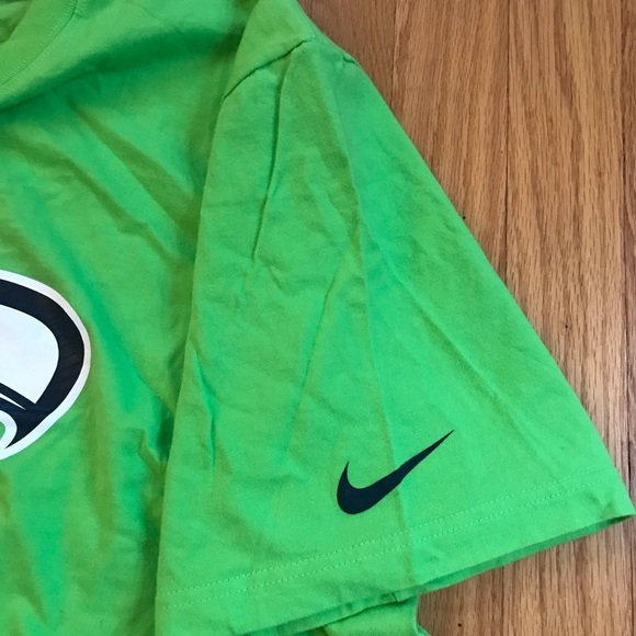 Nike Seattle Seahawks Green T-Shirt NFL Licensed - XL - Picture 2 of 7